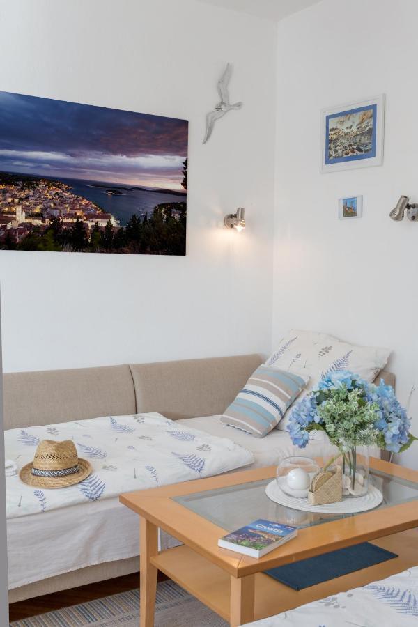 Apartamento So Hvar So Good! Spacious With Terrace Hvar Town Exterior foto